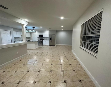 104 W Brentridge Drive - Photo Thumbnail 33