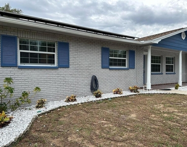104 W Brentridge Drive - Photo Thumbnail 4