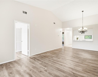 4991 Puritan Circle - Photo Thumbnail 10