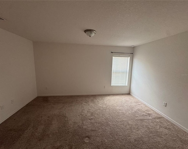 6909 Crested Orchid Drive - Photo Thumbnail 13