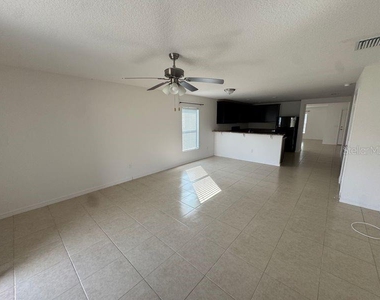 6909 Crested Orchid Drive - Photo Thumbnail 12