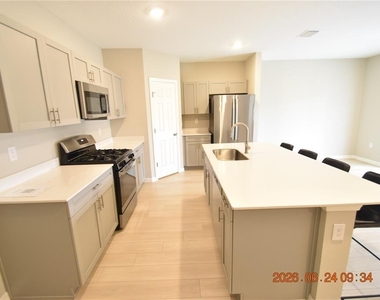 14468 Meadow Bird Avenue - Photo Thumbnail 10