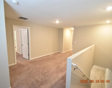 14468 Meadow Bird Avenue - Photo Thumbnail 17