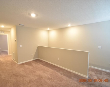 14468 Meadow Bird Avenue - Photo Thumbnail 18