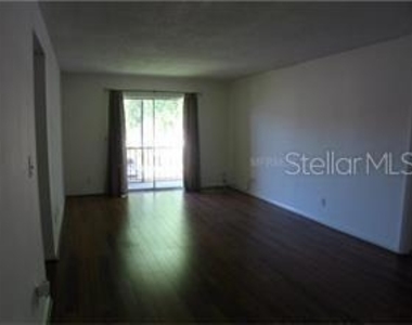 801 Russell Lane - Photo Thumbnail 3
