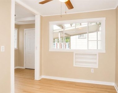 38443 6th Avenue - Photo Thumbnail 10