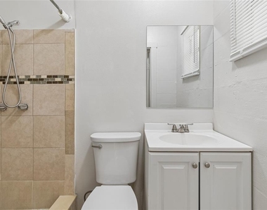 9801 N 11th Street - Photo Thumbnail 21