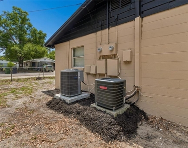 9801 N 11th Street - Photo Thumbnail 28