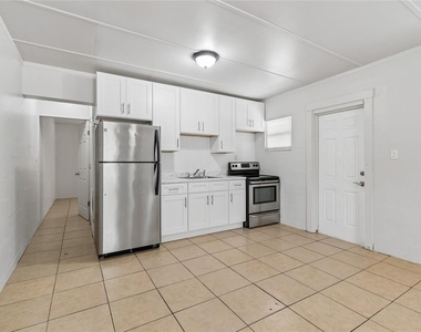 9801 N 11th Street - Photo Thumbnail 9