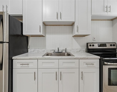 9801 N 11th Street - Photo Thumbnail 13