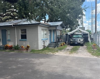 7208 N Nebraska Avenue - Photo Thumbnail 6