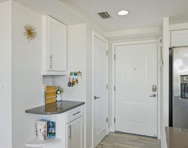 223 Island Way - Photo Thumbnail 5