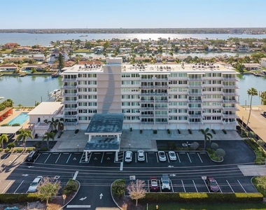223 Island Way - Photo Thumbnail 40
