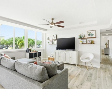 223 Island Way - Photo Thumbnail 14