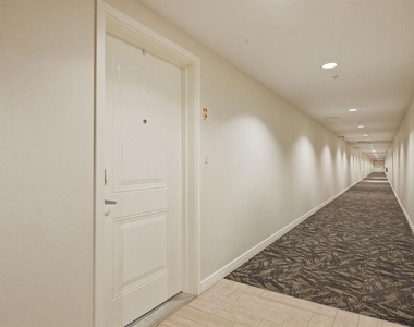 223 Island Way - Photo Thumbnail 3