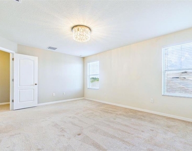14517 Dunrobin Drive - Photo Thumbnail 27