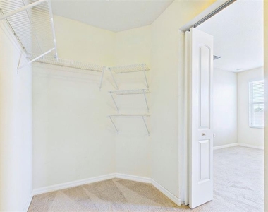 14517 Dunrobin Drive - Photo Thumbnail 29