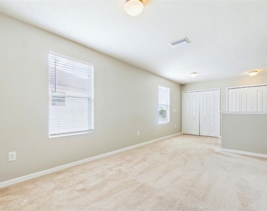 14517 Dunrobin Drive - Photo Thumbnail 14