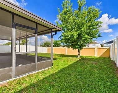 14517 Dunrobin Drive - Photo Thumbnail 38