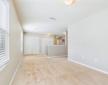 14517 Dunrobin Drive - Photo Thumbnail 16
