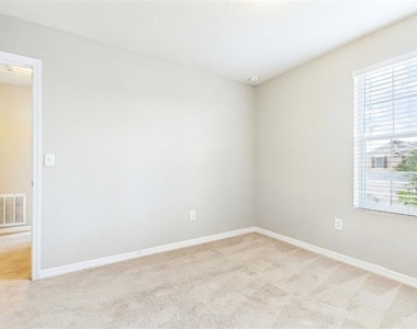 14517 Dunrobin Drive - Photo Thumbnail 26