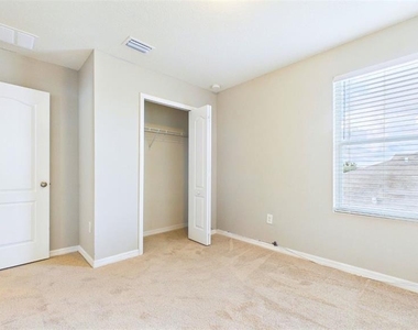 14517 Dunrobin Drive - Photo Thumbnail 18