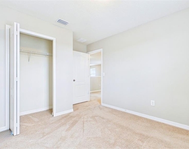 14517 Dunrobin Drive - Photo Thumbnail 30