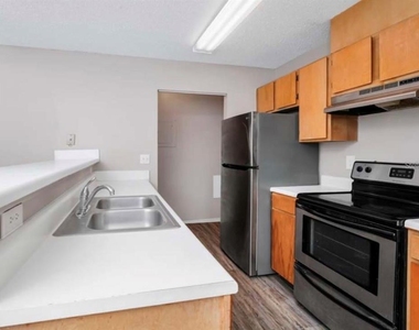 7298 Ulmerton Road Road - Photo Thumbnail 2