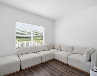 9821 Jasmine Brook Circle - Photo Thumbnail 9