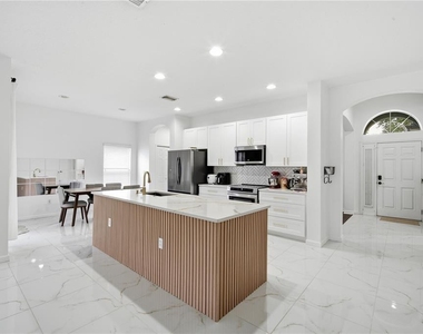 9821 Jasmine Brook Circle - Photo Thumbnail 11