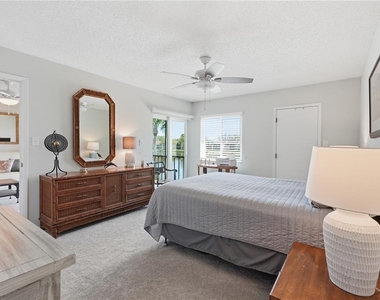 240 Cypress Lane - Photo Thumbnail 20