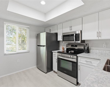 240 Cypress Lane - Photo Thumbnail 12