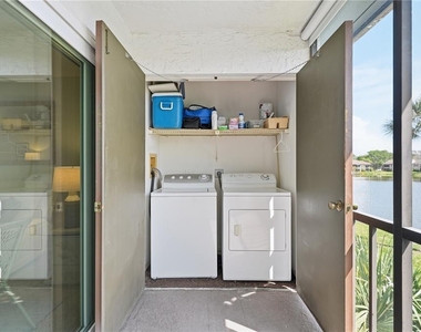 240 Cypress Lane - Photo Thumbnail 25