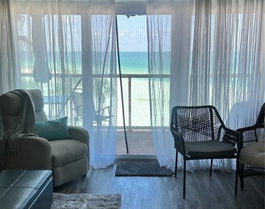 880 Mandalay Avenue - Photo Thumbnail 18