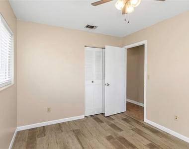 6842 62nd Avenue N - Photo Thumbnail 38