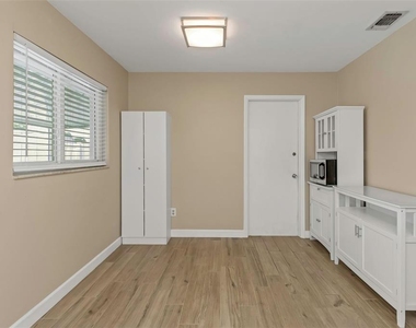 6842 62nd Avenue N - Photo Thumbnail 18