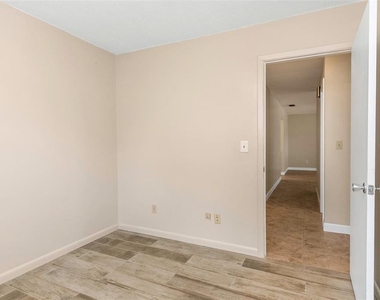6842 62nd Avenue N - Photo Thumbnail 41
