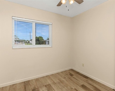 6842 62nd Avenue N - Photo Thumbnail 33
