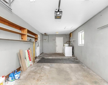 6842 62nd Avenue N - Photo Thumbnail 28