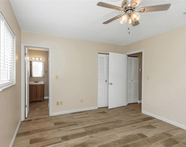 6842 62nd Avenue N - Photo Thumbnail 46