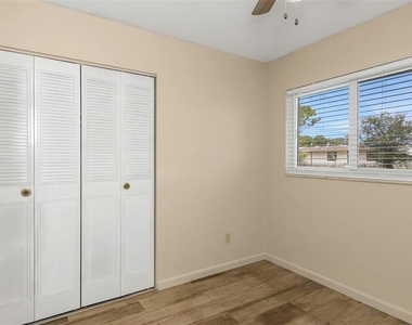 6842 62nd Avenue N - Photo Thumbnail 32