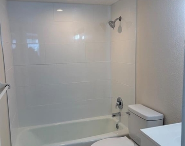 555 69th Avenue - Photo Thumbnail 11