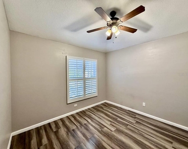 8711 Busch Oaks Street - Photo Thumbnail 26