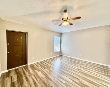 8711 Busch Oaks Street - Photo Thumbnail 16