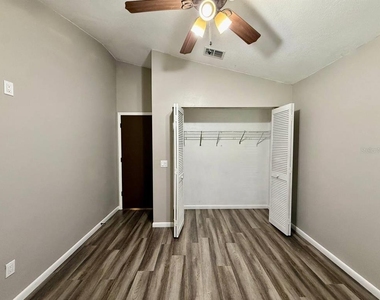 8711 Busch Oaks Street - Photo Thumbnail 32