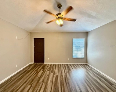 8711 Busch Oaks Street - Photo Thumbnail 17