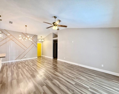 8711 Busch Oaks Street - Photo Thumbnail 8