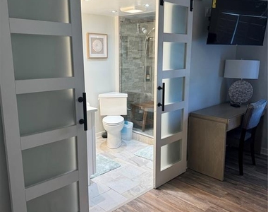 9 Turner Street - Photo Thumbnail 7