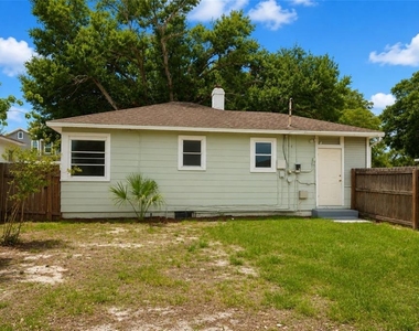 3725 18th Street N - Photo Thumbnail 12