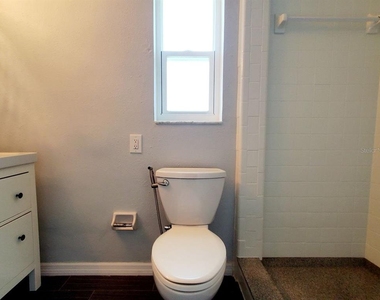 507 Vine Avenue - Photo Thumbnail 18